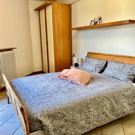 House Prua A Step From The Bellano