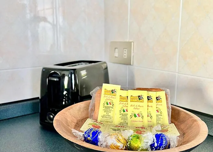 House Prua A Step From The דירה